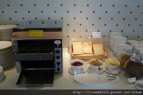 P1090325 麵包區1.jpg P1090325 麵包區1.jpg