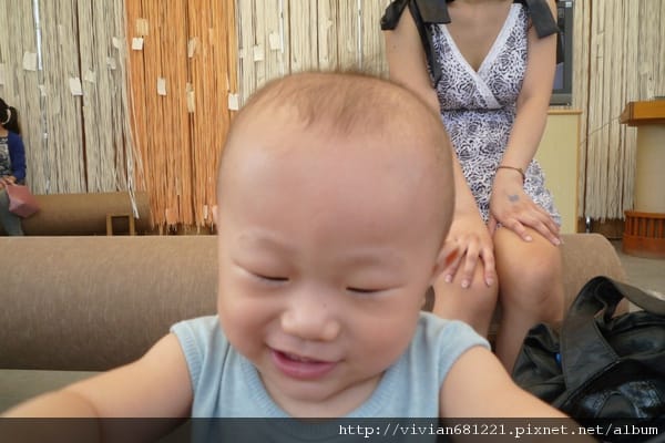 P1090247 我終於可以自己走囉1.jpg P1090247 我終於可以自己走囉1.jpg