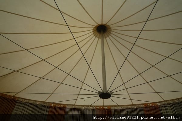 P1090243 紙教堂天花板1.jpg P1090243 紙教堂天花板1.jpg