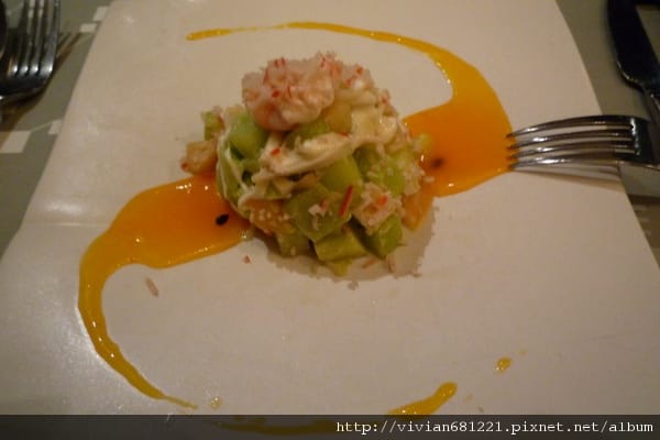 P1110859 海鮮水果沙拉1.jpg