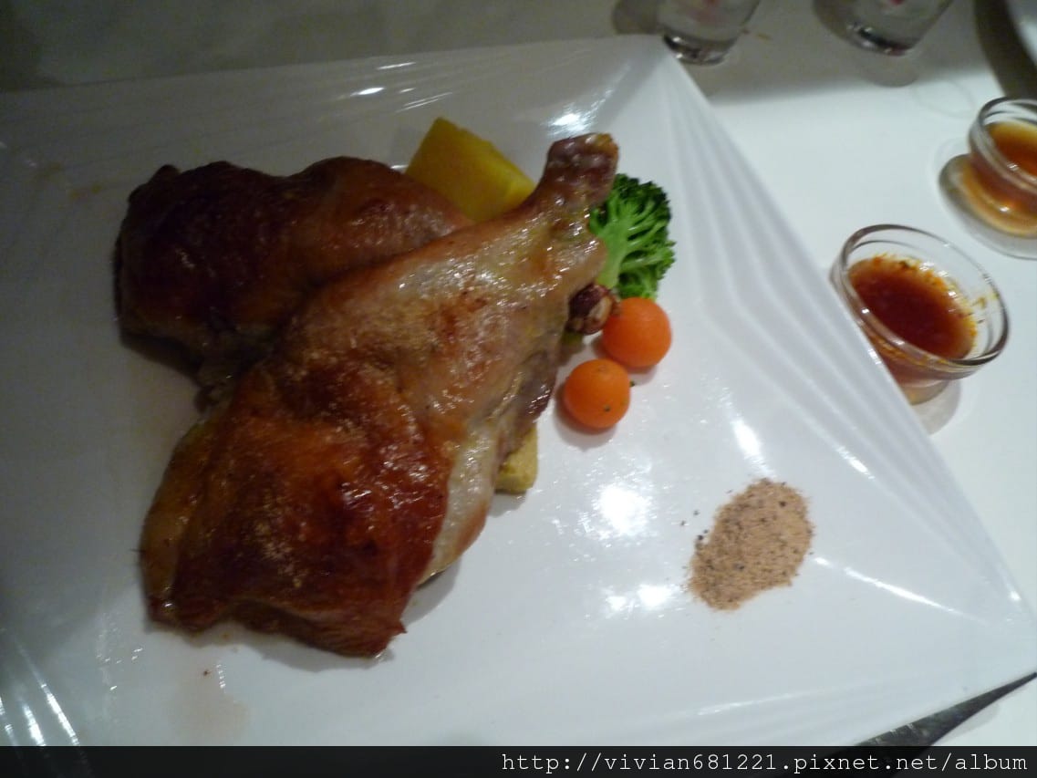 P1120009 主餐 - 法式烤雞1.jpg