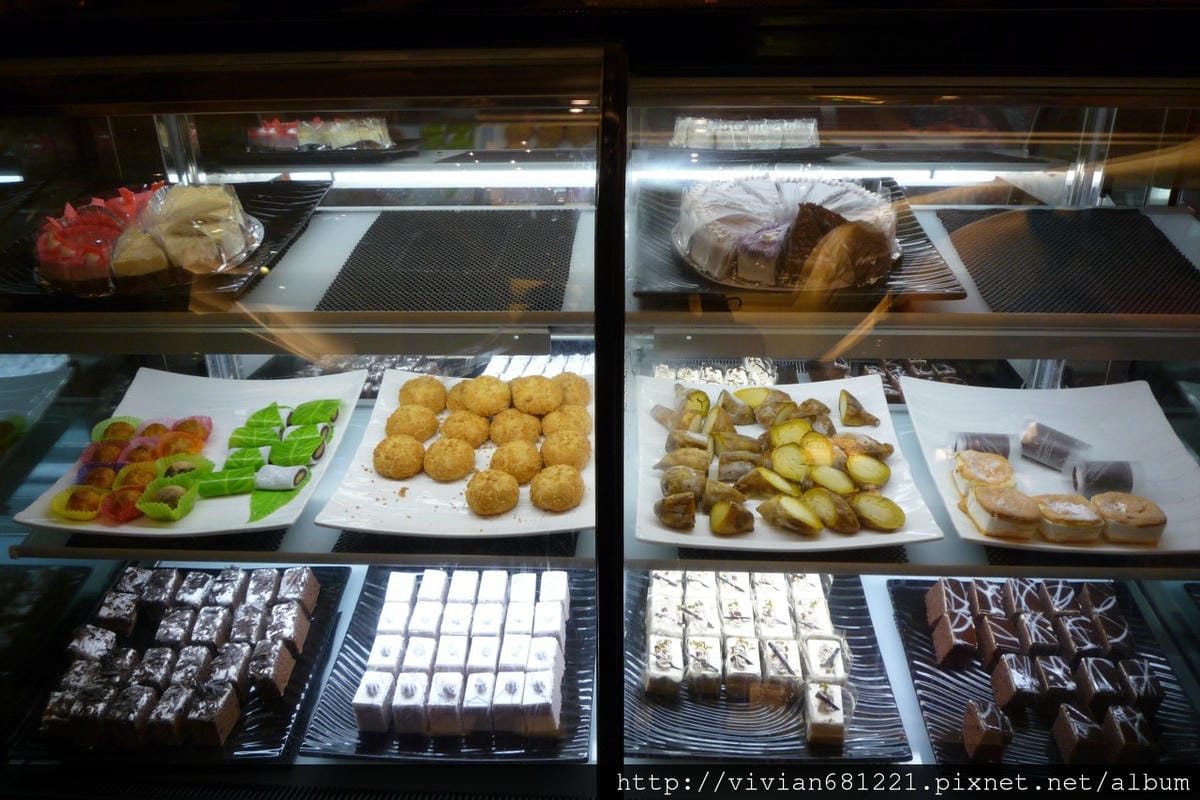 P11300041.jpg P11300041.jpg