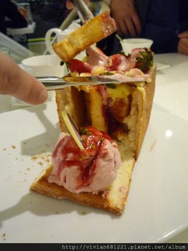 P11404631.jpg P11404631.jpg