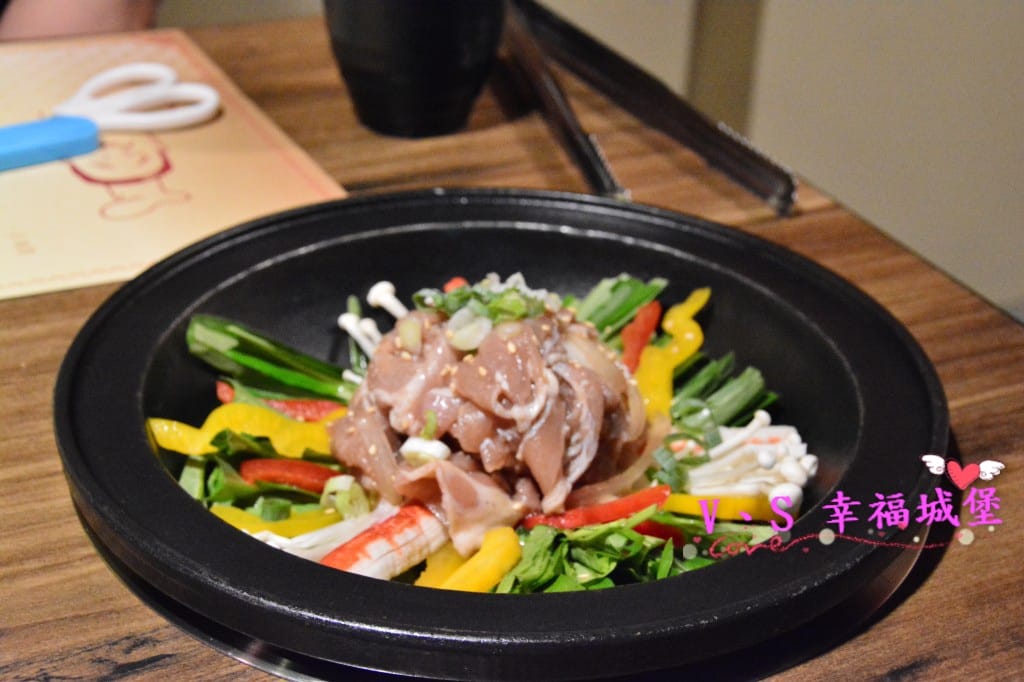 [韓式料理。國父紀念館站] 劉震川 日韓大食館 – 道地韓式料理,CP值高 !!