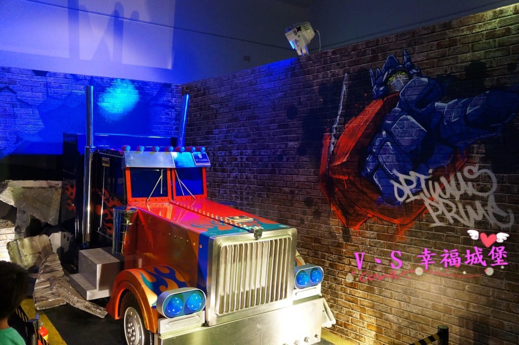 [展覽。親子行] 2015 變形金剛台北特展 07/1110/02止,變形金剛迷一定不能錯過 !!!