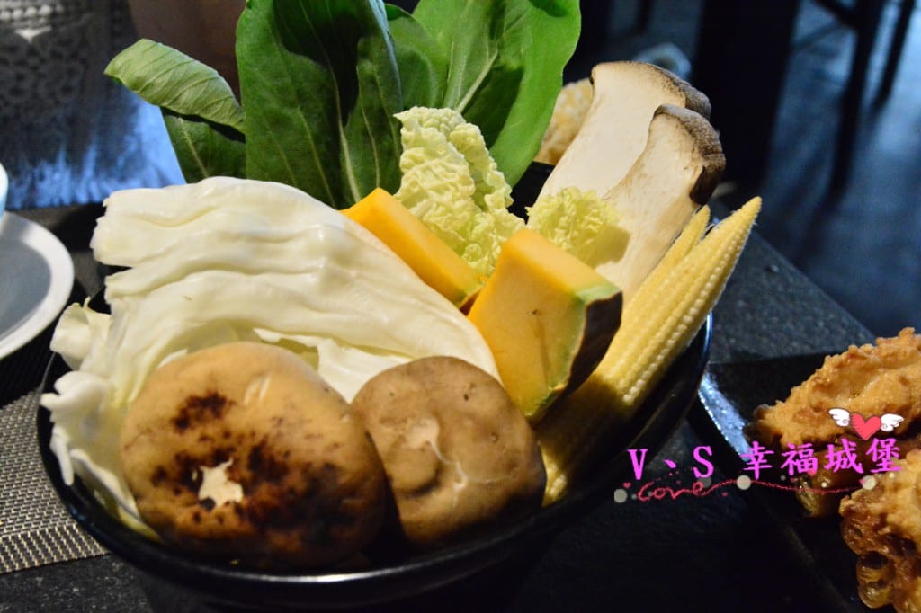 [港式火鍋。東區] 珍湯火鍋 道地港式火鍋,讓人想喝完整鍋湯