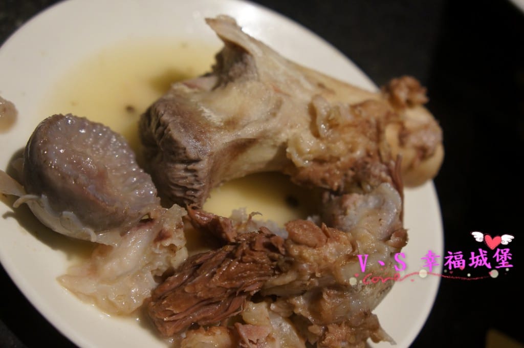 [港式火鍋。東區] 珍湯火鍋 道地港式火鍋,讓人想喝完整鍋湯