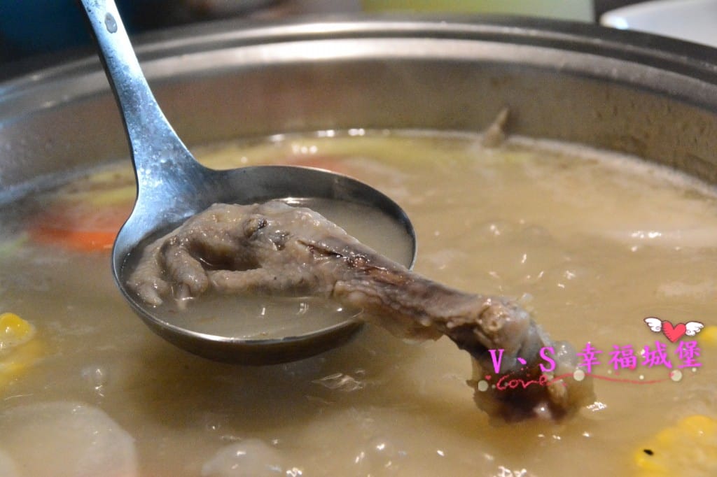 [港式火鍋。東區] 珍湯火鍋 道地港式火鍋,讓人想喝完整鍋湯