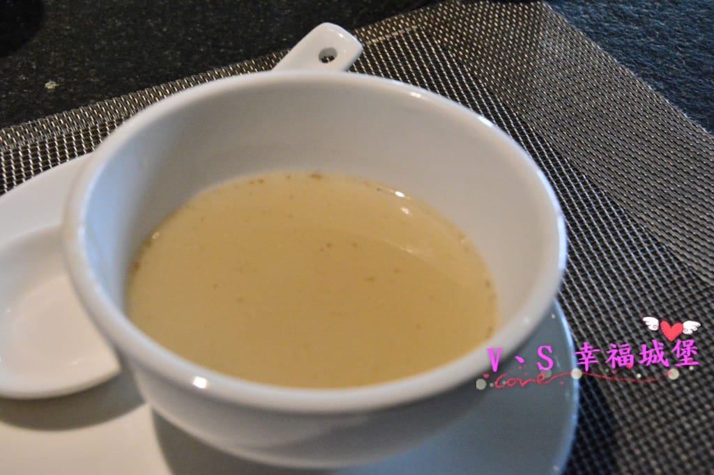 [港式火鍋。東區] 珍湯火鍋 道地港式火鍋,讓人想喝完整鍋湯