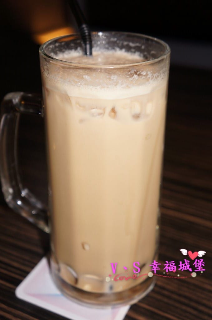 【茶棧。板橋】愛茶棧 - 讓你回到年輕時 在泡沫紅茶店跟好友 【茶棧。板橋】愛茶棧 - 讓你回到年輕時 在泡沫紅茶店跟好友