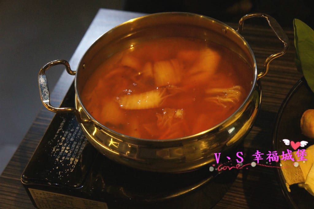 【茶棧。板橋】愛茶棧 - 讓你回到年輕時 在泡沫紅茶店跟好友 【茶棧。板橋】愛茶棧 - 讓你回到年輕時 在泡沫紅茶店跟好友