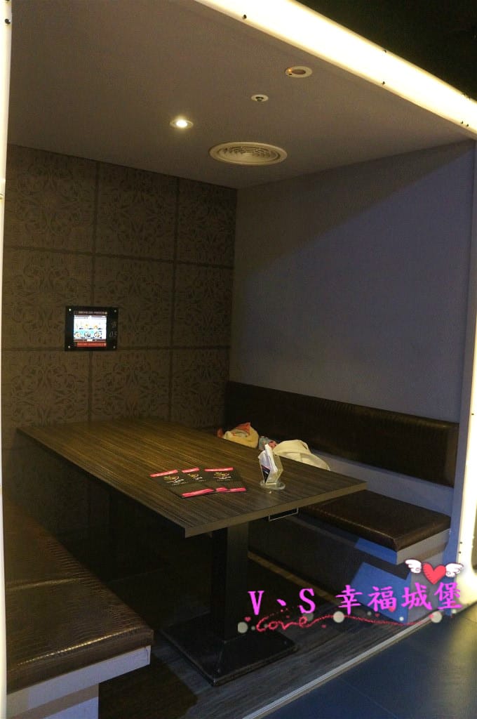 【茶棧。板橋】愛茶棧 - 讓你回到年輕時 在泡沫紅茶店跟好友 【茶棧。板橋】愛茶棧 - 讓你回到年輕時 在泡沫紅茶店跟好友