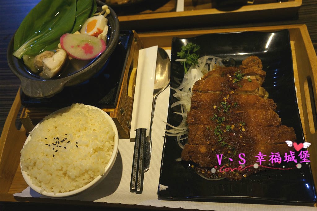 【茶棧。板橋】愛茶棧 - 讓你回到年輕時 在泡沫紅茶店跟好友 【茶棧。板橋】愛茶棧 - 讓你回到年輕時 在泡沫紅茶店跟好友