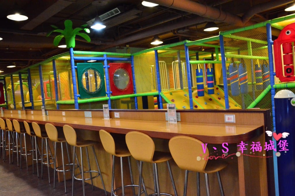 【親子餐廳。板橋】艾瑪親子主題餐廳 - 自助吃到飽、體驗課程