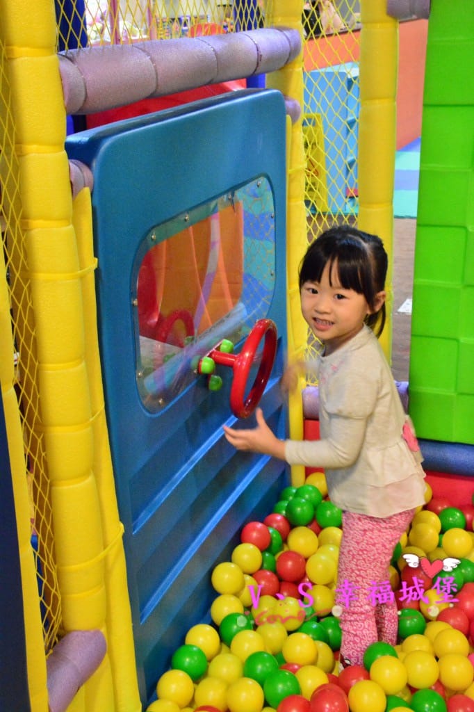 【親子餐廳。板橋】艾瑪親子主題餐廳 - 自助吃到飽、體驗課程