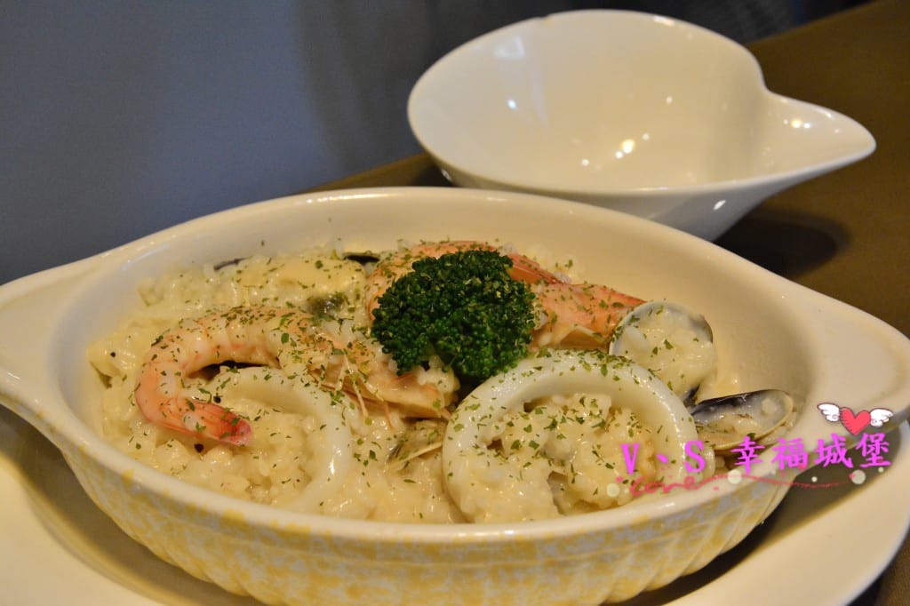 【義式。板橋】岩磨坊 小而美卻小而巧的平價義式料理,原味、菠