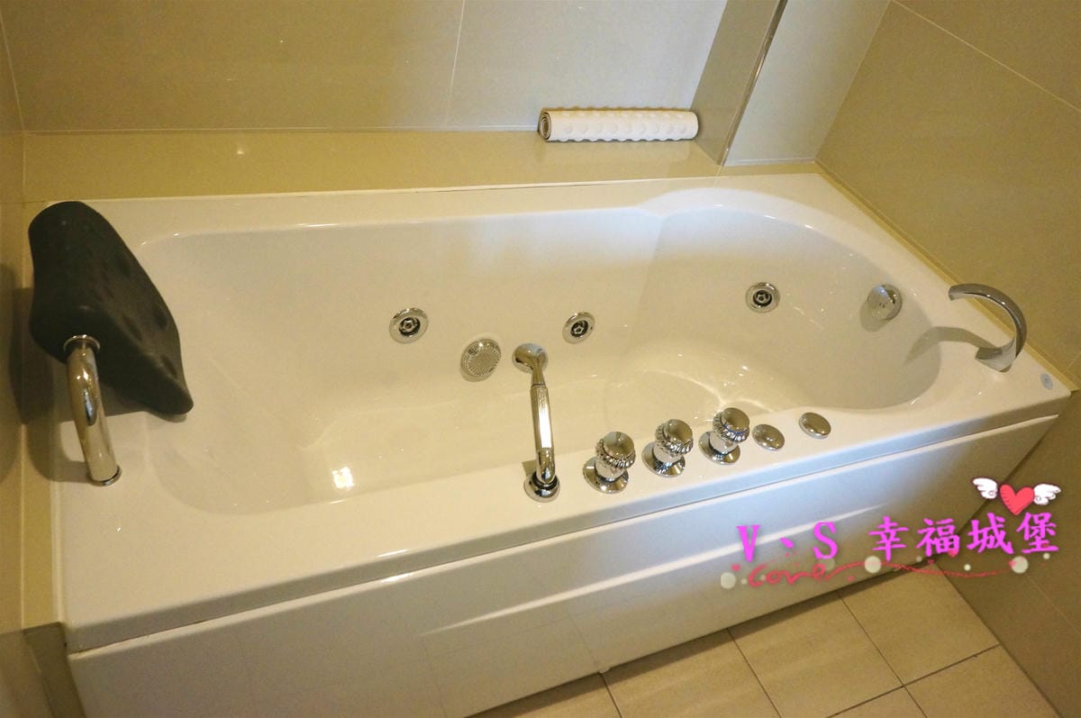 DSC08607_meitu_68.jpg DSC08607_meitu_68.jpg