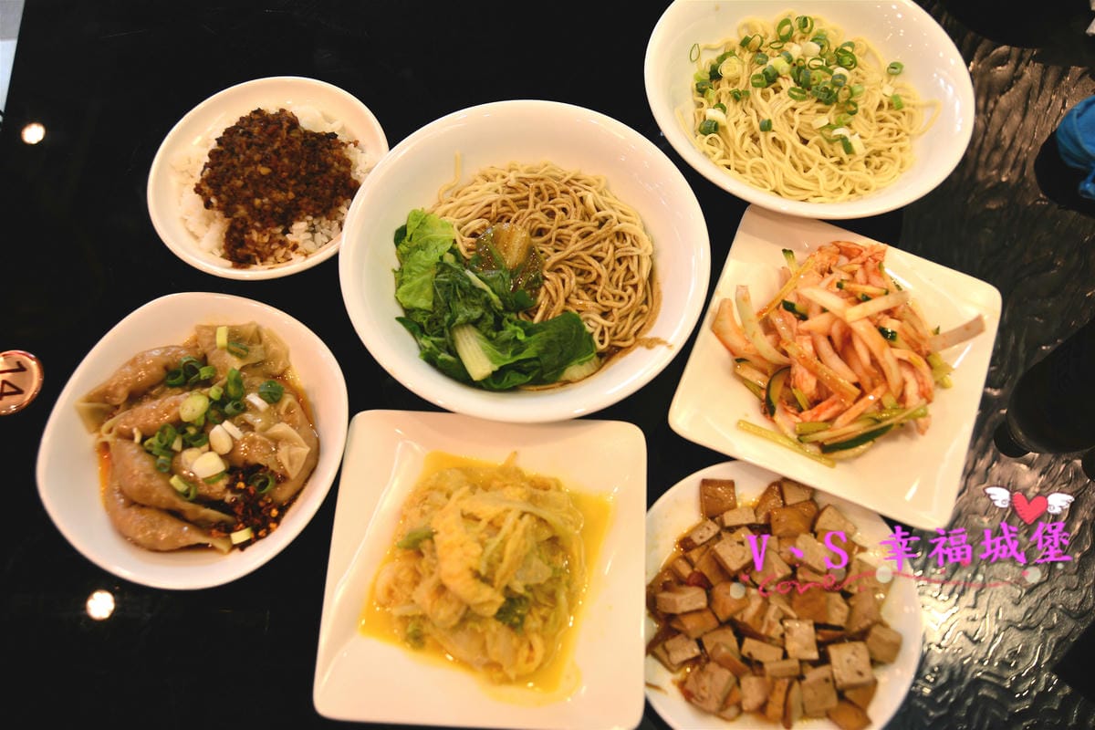 (已歇業)【中和小吃。麵食】景安站美食 初呼御料 想不到