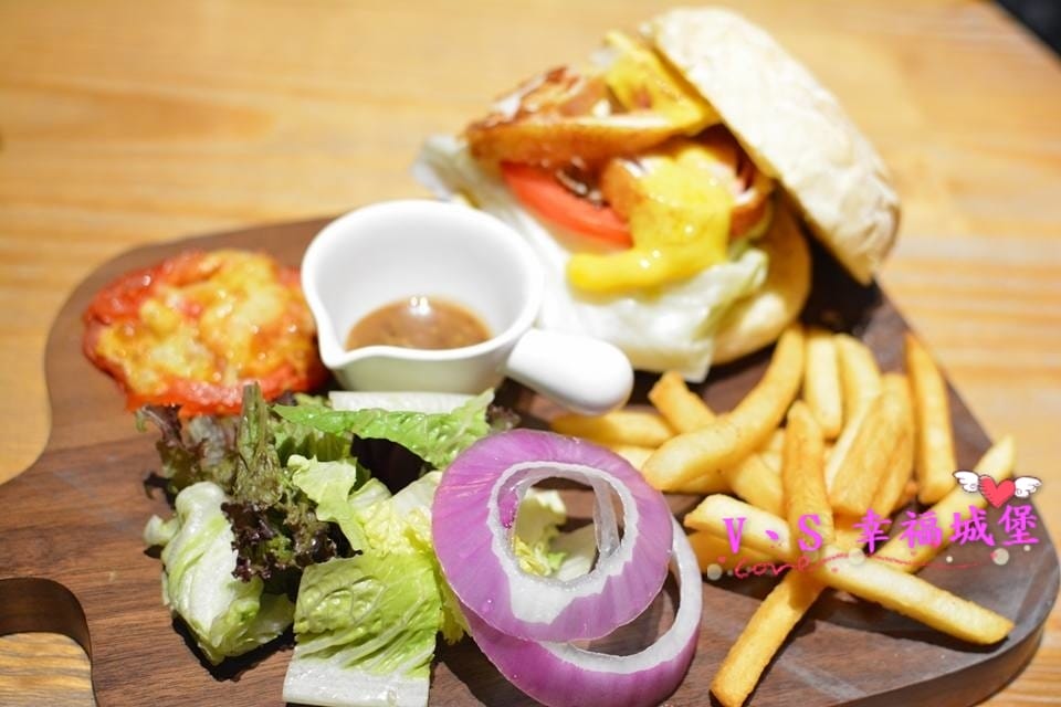 【東區美食】捷運忠孝復興站 C.C.KISS Coffee& 【東區美食】捷運忠孝復興站 C.C.KISS Coffee&