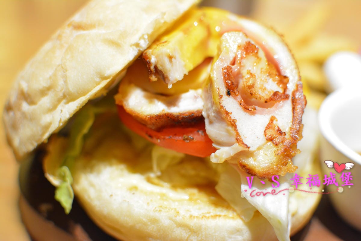 【東區美食】捷運忠孝復興站 C.C.KISS Coffee& 【東區美食】捷運忠孝復興站 C.C.KISS Coffee&