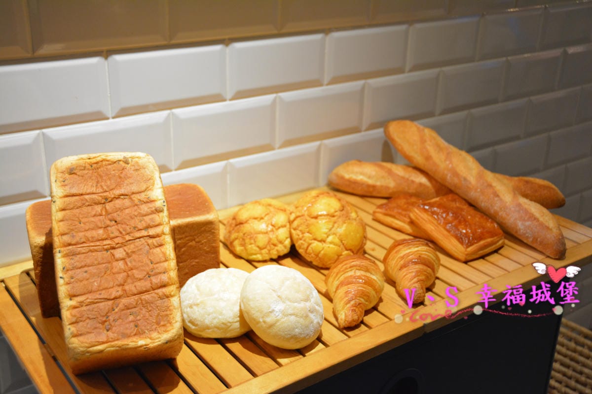 【東區美食】捷運忠孝復興站 C.C.KISS Coffee& 【東區美食】捷運忠孝復興站 C.C.KISS Coffee&