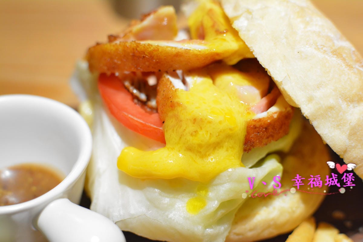 【東區美食】捷運忠孝復興站 C.C.KISS Coffee& 【東區美食】捷運忠孝復興站 C.C.KISS Coffee&