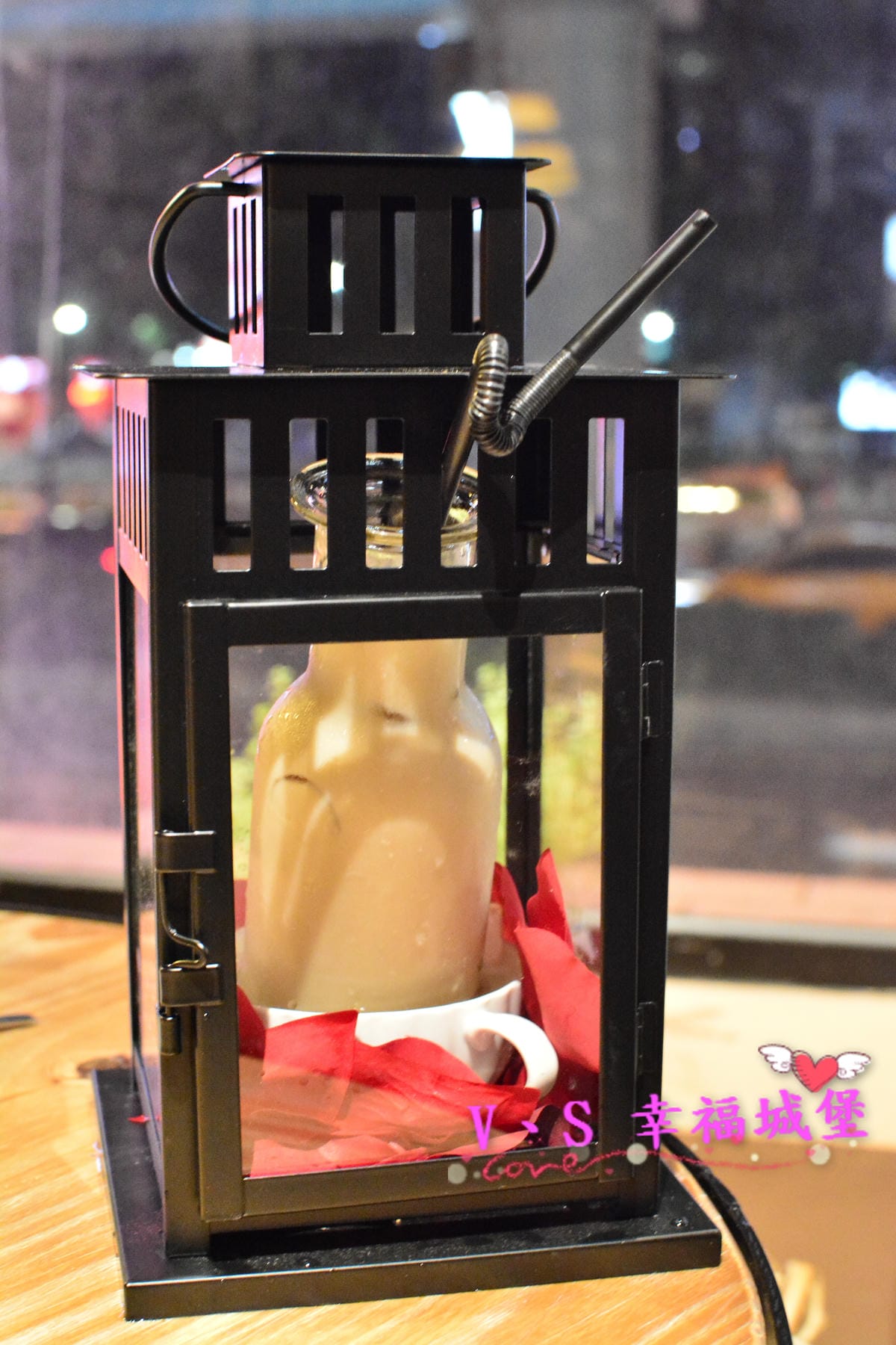 【東區美食】捷運忠孝復興站 C.C.KISS Coffee& 【東區美食】捷運忠孝復興站 C.C.KISS Coffee&