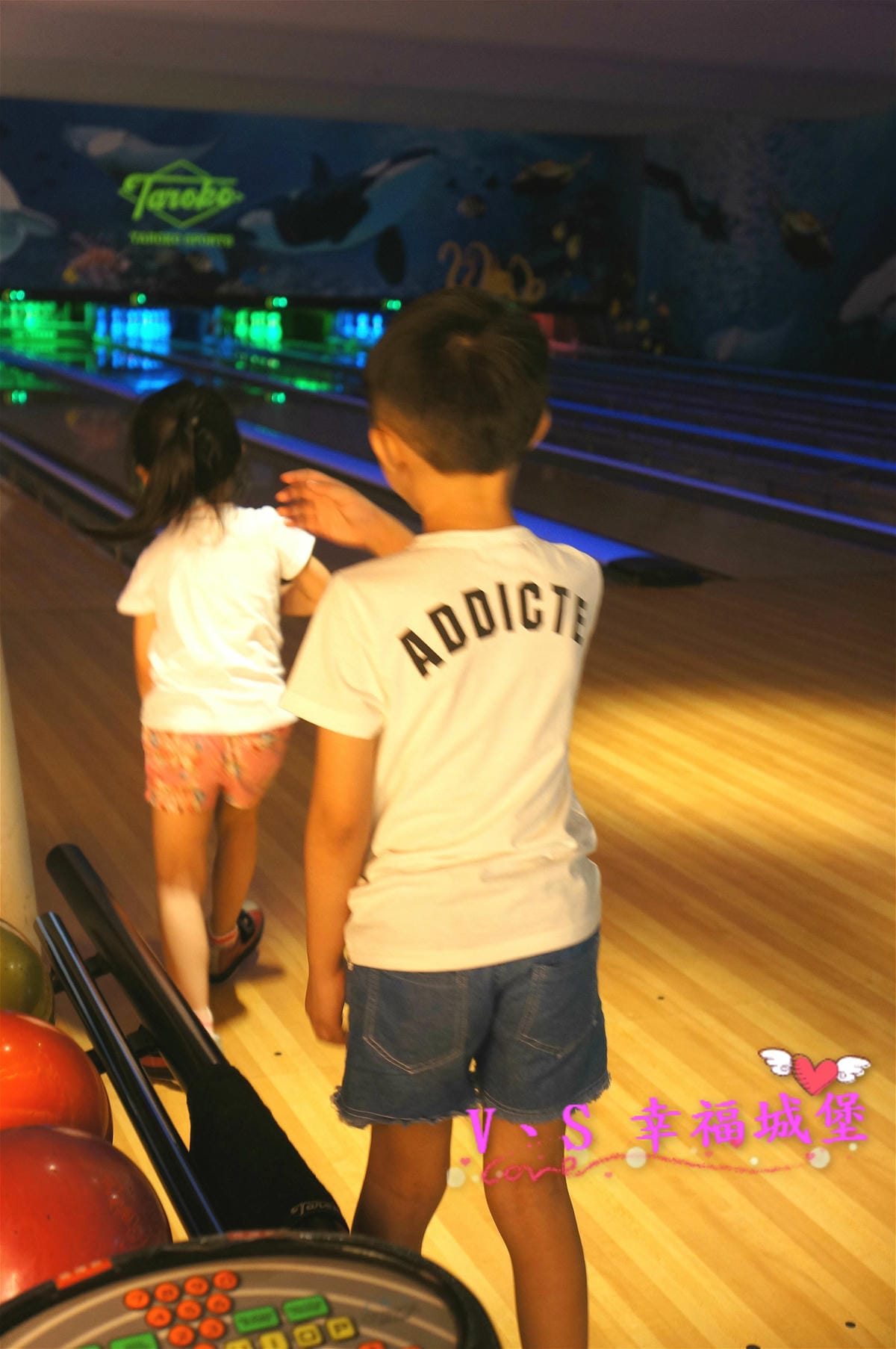 【土城。室內娛樂】新北土城 大魯閣保齡球館 – 來場熱血的親子活動吧 ! 想不到還有兒童專用保齡球,讓大人小孩都玩的很開心 - 第33張圖 【土城。室內娛樂】新北土城 大魯閣保齡球館 – 來場熱血的親子活動吧 ! 想不到還有兒童專用保齡球,讓大人小孩都玩的很開心