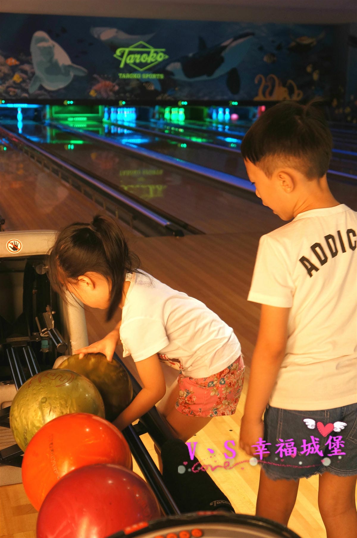 【土城。室內娛樂】新北土城 大魯閣保齡球館 – 來場熱血的親子活動吧 ! 想不到還有兒童專用保齡球,讓大人小孩都玩的很開心 - 第32張圖 【土城。室內娛樂】新北土城 大魯閣保齡球館 – 來場熱血的親子活動吧 ! 想不到還有兒童專用保齡球,讓大人小孩都玩的很開心