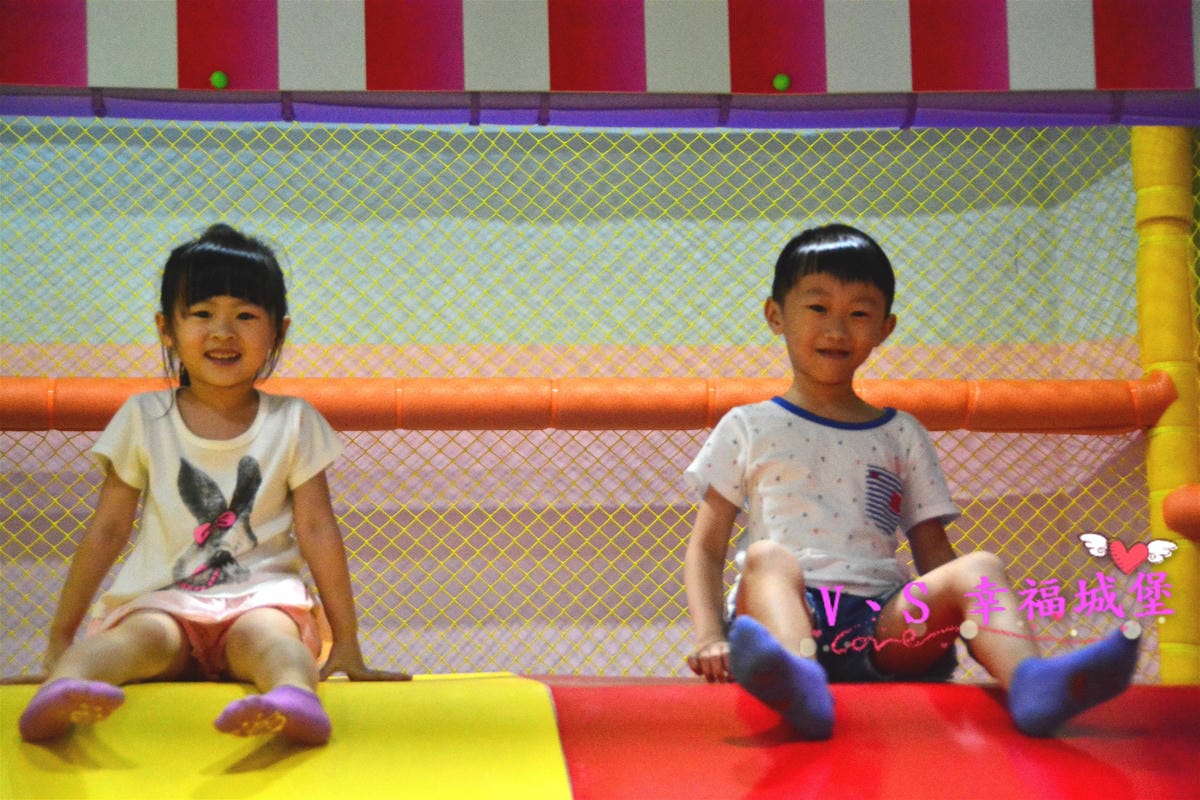 【新莊。親子餐廳】Tiger boss義式親子餐廳 – 超大溜滑梯讓小孩盡情玩耍,用心義式料理讓大人悠閒休息,真是大人小孩雙贏的好地方(已歇業) - 第42張圖 【新莊。親子餐廳】Tiger boss義式親子餐廳 - 超大