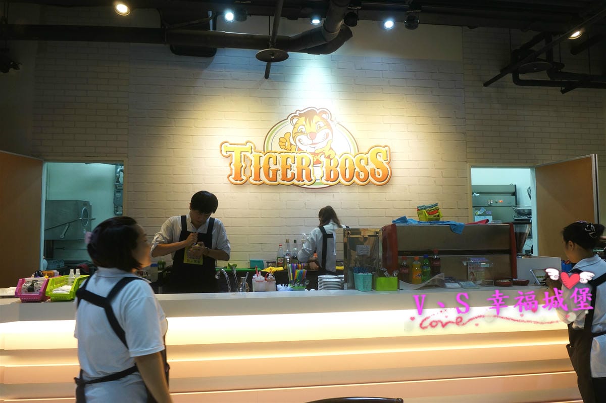 【新莊。親子餐廳】Tiger boss義式親子餐廳 – 超大溜滑梯讓小孩盡情玩耍,用心義式料理讓大人悠閒休息,真是大人小孩雙贏的好地方(已歇業) - 第8張圖 【新莊。親子餐廳】Tiger boss義式親子餐廳 - 超大