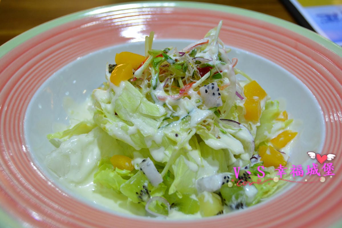 【新莊。親子餐廳】Tiger boss義式親子餐廳 – 超大溜滑梯讓小孩盡情玩耍,用心義式料理讓大人悠閒休息,真是大人小孩雙贏的好地方(已歇業) - 第21張圖 【新莊。親子餐廳】Tiger boss義式親子餐廳 - 超大