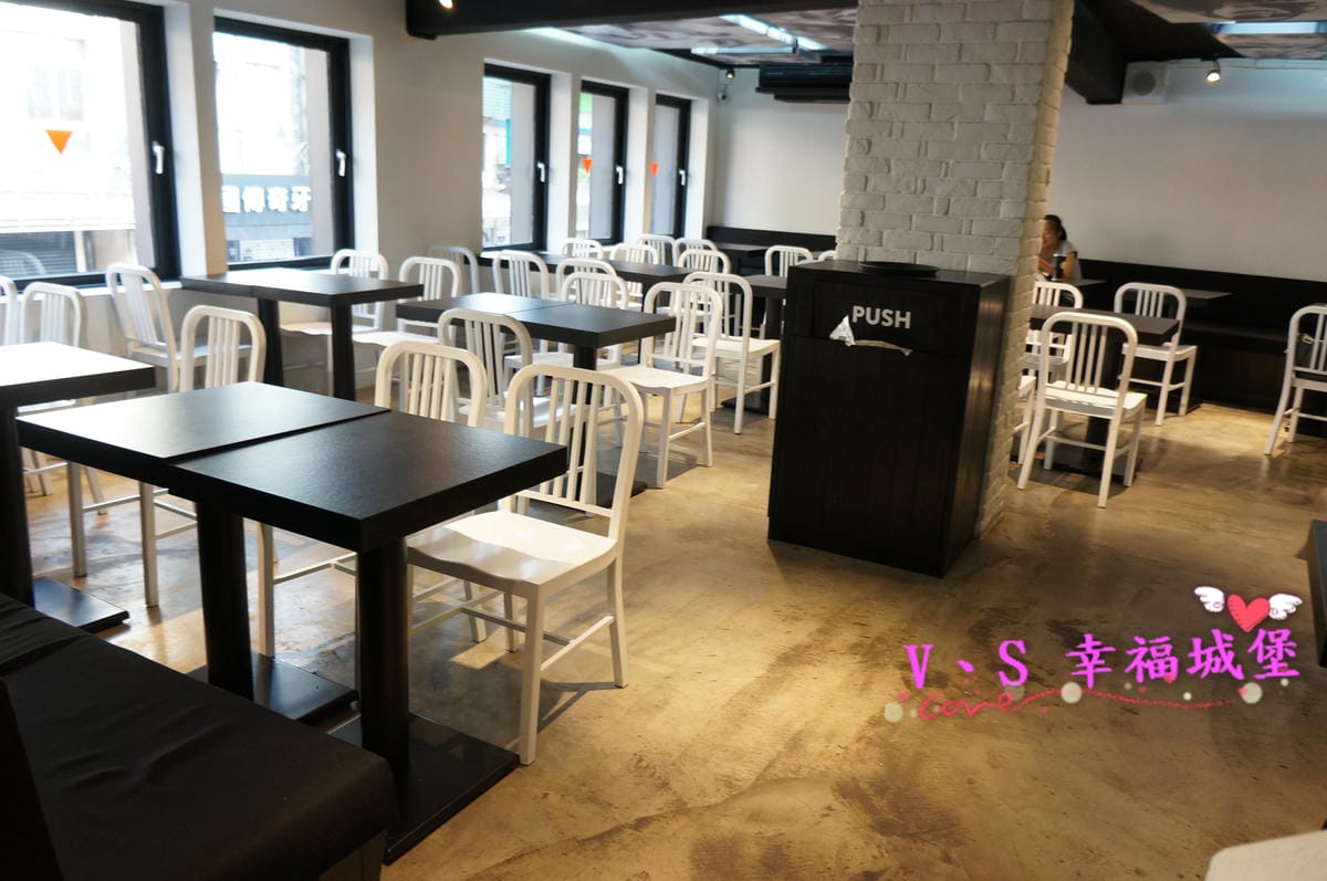 AAA104.JPG AAA104.JPG