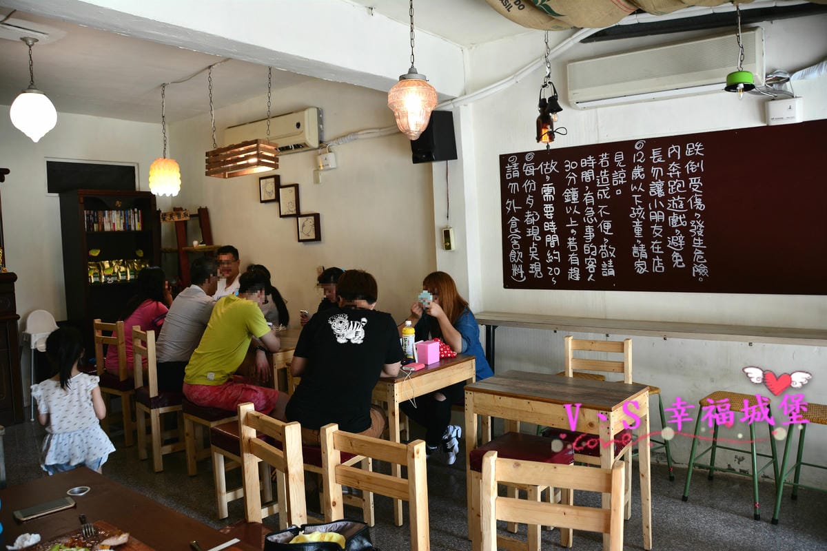 【中和美食】尼克叔叔創意廚房 近烘爐地、華夏大學,讓你就像在鄰居叔叔家吃早餐一樣的悠閒自在 - 第3張圖 【中和美食】尼克叔叔創意廚房 近烘爐地、華夏大學,讓你就像在鄰居叔叔家吃早餐一樣的悠閒自在