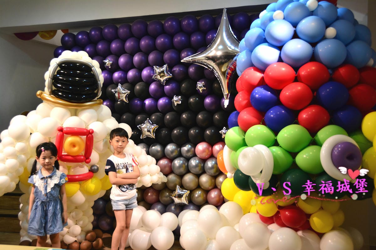 【台北兒童才藝】有種魔術 平面到立體 讓小孩發揮最大的想像力,創造出自己獨一無二的外星人,玩樂於浩瀚無垠的太空世界中