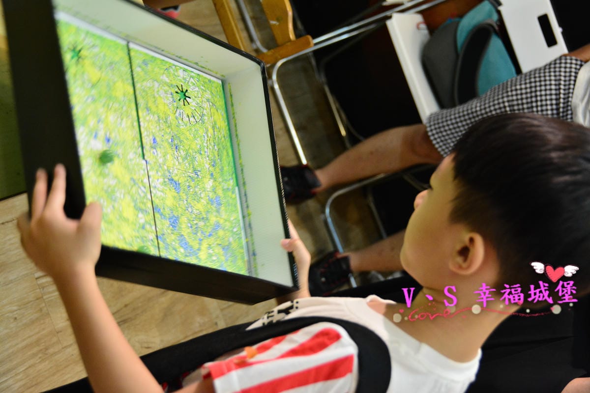 【台北兒童才藝】有種魔術 平面到立體 讓小孩發揮最大的想像力,創造出自己獨一無二的外星人,玩樂於浩瀚無垠的太空世界中