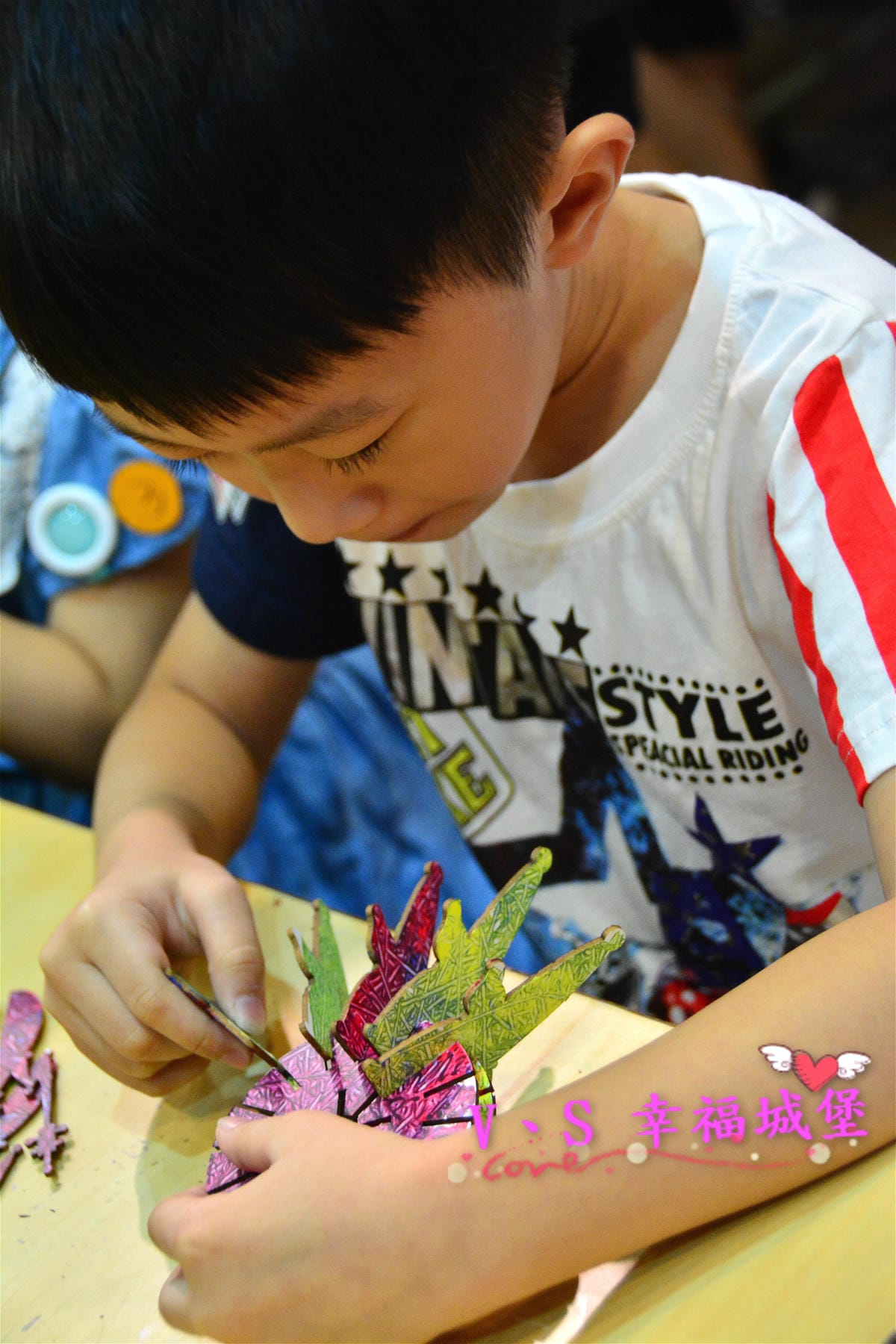 【台北兒童才藝】有種魔術 平面到立體 讓小孩發揮最大的想像力,創造出自己獨一無二的外星人,玩樂於浩瀚無垠的太空世界中