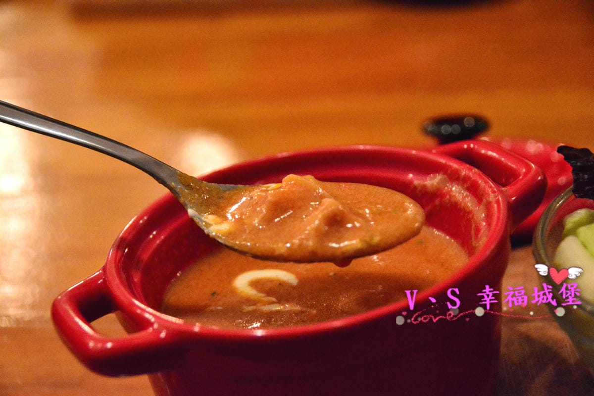 【台北美食】南京復興站 龍波斯特 lobster.foods 龍蝦Pizza、龍蝦燉飯 整隻龍蝦上桌就是霸氣,龍蝦三明治 399 CP值超高的啦 ! - 第13張圖 【台北美食】南京復興站 龍波斯特 lobster.foods 龍蝦Pizza、龍蝦燉飯 整隻龍蝦上桌就是霸氣,龍蝦三明治 399 CP值超高的啦 !