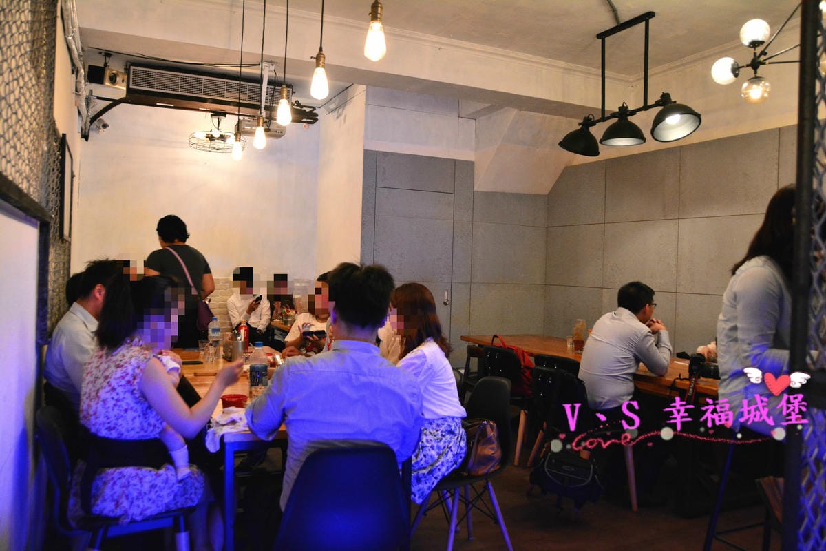 【台北美食】南京復興站 龍波斯特 lobster.foods 龍蝦Pizza、龍蝦燉飯 整隻龍蝦上桌就是霸氣,龍蝦三明治 399 CP值超高的啦 ! - 第6張圖 【台北美食】南京復興站 龍波斯特 lobster.foods 龍蝦Pizza、龍蝦燉飯 整隻龍蝦上桌就是霸氣,龍蝦三明治 399 CP值超高的啦 !