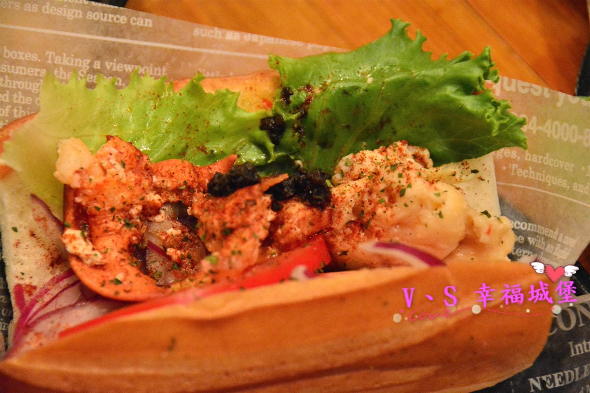 【台北美食】南京復興站 龍波斯特 lobster.foods 龍蝦Pizza、龍蝦燉飯 整隻龍蝦上桌就是霸氣,龍蝦三明治 399 CP值超高的啦 ! - 第18張圖 【台北美食】南京復興站 龍波斯特 lobster.foods 龍蝦Pizza、龍蝦燉飯 整隻龍蝦上桌就是霸氣,龍蝦三明治 399 CP值超高的啦 !