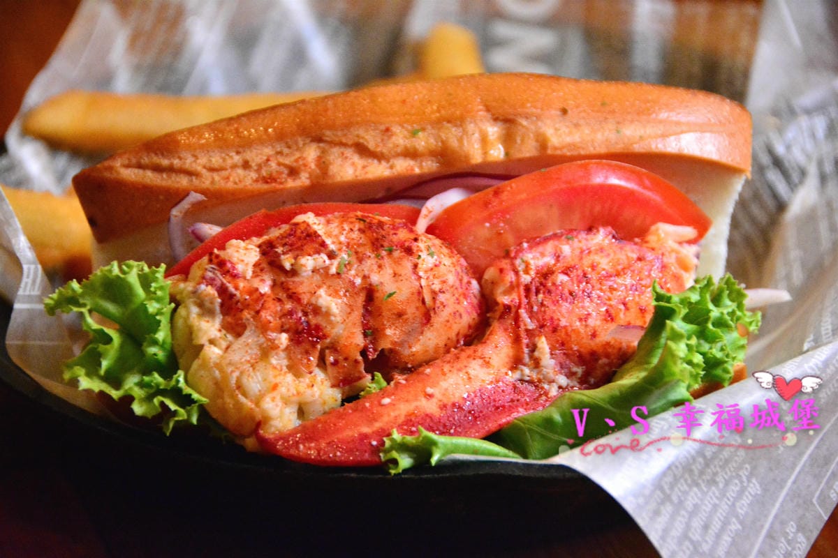 【台北美食】南京復興站 龍波斯特 lobster.foods 龍蝦Pizza、龍蝦燉飯 整隻龍蝦上桌就是霸氣,龍蝦三明治 399 CP值超高的啦 ! - 第16張圖 【台北美食】南京復興站 龍波斯特 lobster.foods 龍蝦Pizza、龍蝦燉飯 整隻龍蝦上桌就是霸氣,龍蝦三明治 399 CP值超高的啦 !