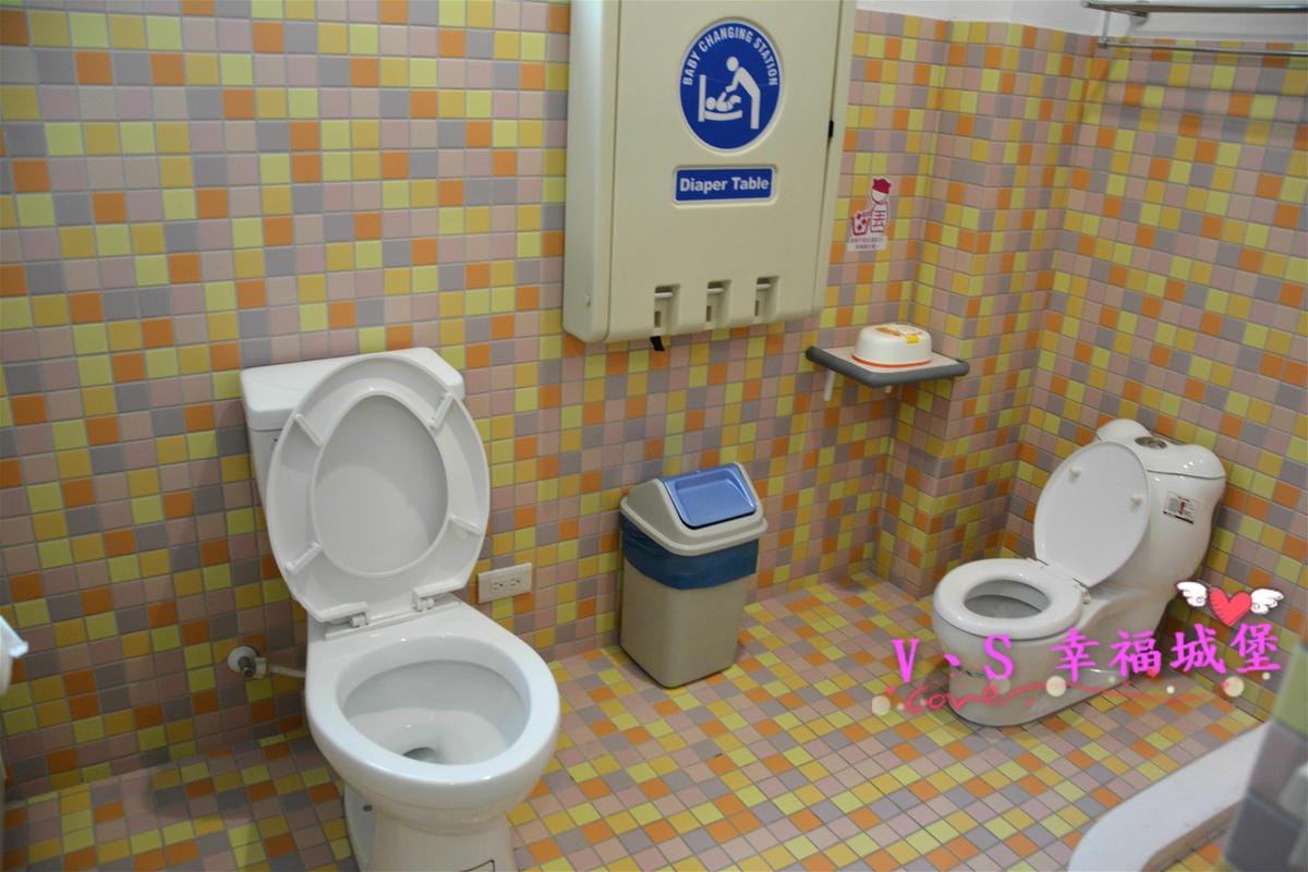 【台中親子主題樂園】凹嗚親子主題園 讓我們在這室內的大公園裡,一起陪精靈王子過個開心的生日派對吧 !!(已歇業) - 第19張圖 【台中親子主題樂園】凹嗚親子主題園 讓我們在這室內的大公