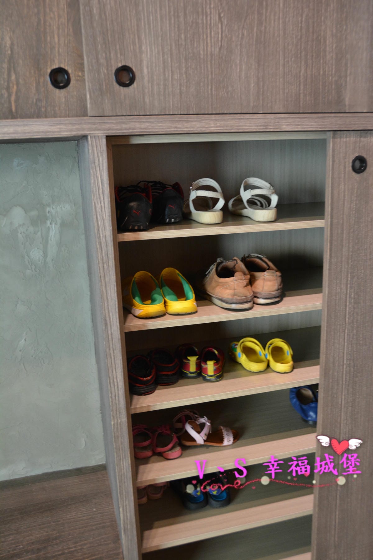 【台中親子主題樂園】凹嗚親子主題園 讓我們在這室內的大公園裡,一起陪精靈王子過個開心的生日派對吧 !!(已歇業) - 第12張圖 【台中親子主題樂園】凹嗚親子主題園 讓我們在這室內的大公