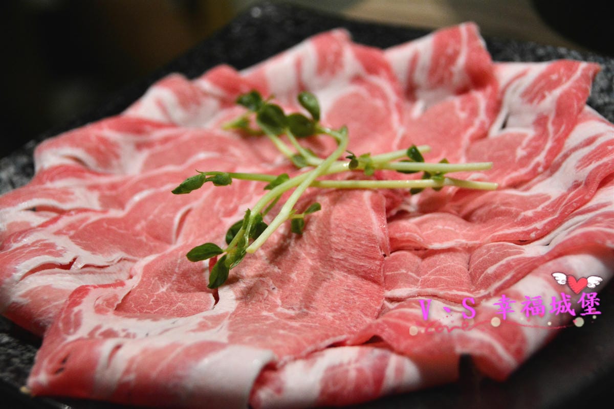 【板橋美食】 一品堂 IPPIN 精緻涮涮鍋 - 霸氣大海陸