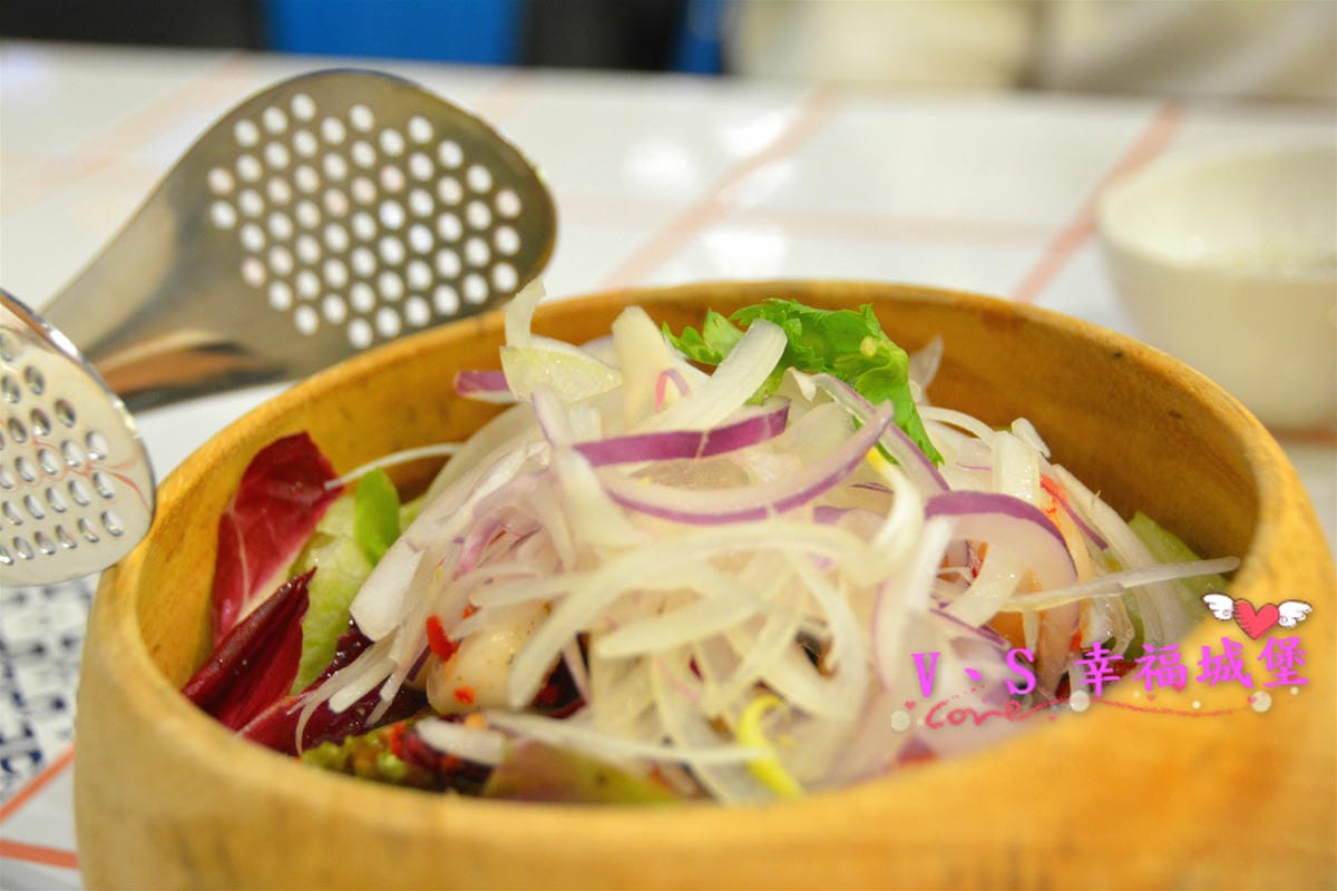 【板橋美食】Howfun 好飯食堂 在板橋也可以吃的到囉 !!! 西班牙鐵鍋飯、TAPAS西班牙小點,讓你不用到西班牙也可以吃到道地美食