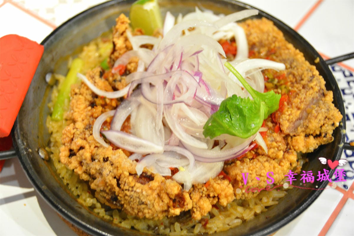 【板橋美食】Howfun 好飯食堂 在板橋也可以吃的到囉 !!! 西班牙鐵鍋飯、TAPAS西班牙小點,讓你不用到西班牙也可以吃到道地美食