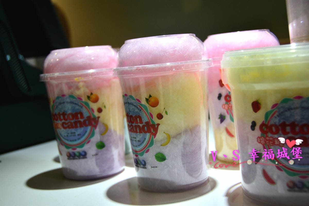 【影城分享】台北內湖 哈拉影城 全台首創響震椅,讓您觀影舒適又能深入其境,跨腳廳 讓你有如在家看電影般一樣的舒適自在。