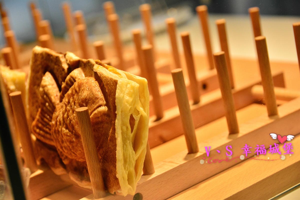 【影城分享】台北內湖 哈拉影城 全台首創響震椅,讓您觀影舒適又能深入其境,跨腳廳 讓你有如在家看電影般一樣的舒適自在。