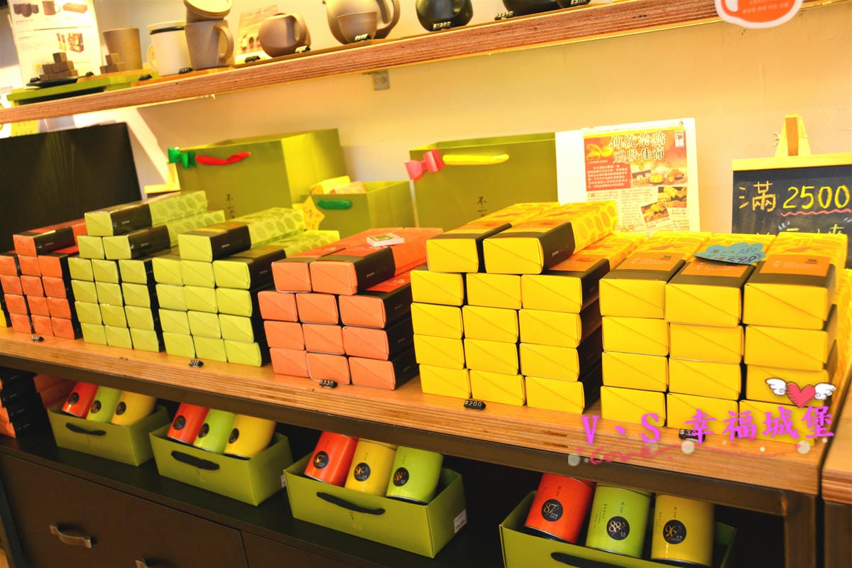 【鶯歌老街茶館】不二堂 Ateliea Tea 放慢腳步、靜下心來品嚐一杯台灣茶農的用心,原來喝茶也可以那麼簡單、時尚。。。。(文末抽獎) - 第16張圖 【鶯歌老街茶館】不二堂 Ateliea Tea 放慢腳步、靜下心來品嚐一杯台灣茶農的用心,原來喝茶也可以那麼簡單、時尚。。。。(文末抽獎)