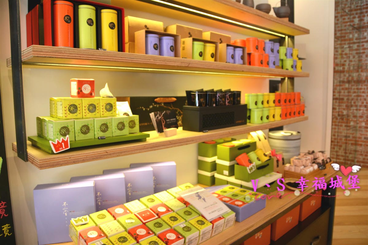 【鶯歌老街茶館】不二堂 Ateliea Tea 放慢腳步、靜下心來品嚐一杯台灣茶農的用心,原來喝茶也可以那麼簡單、時尚。。。。(文末抽獎) - 第14張圖 【鶯歌老街茶館】不二堂 Ateliea Tea 放慢腳步、靜下心來品嚐一杯台灣茶農的用心,原來喝茶也可以那麼簡單、時尚。。。。(文末抽獎)